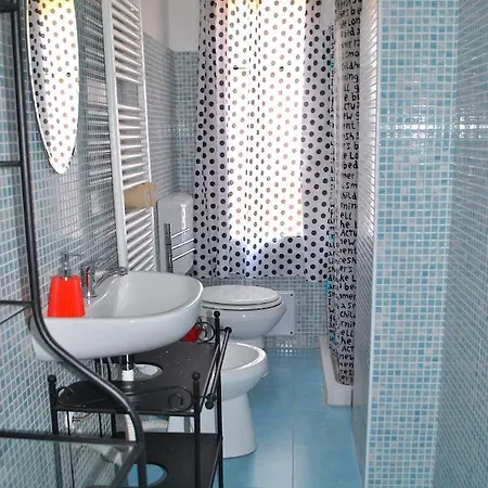 Superior In With Balcony Apartament Argegno